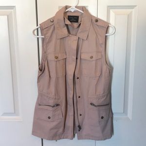 NWOT. Love Tree Vest
